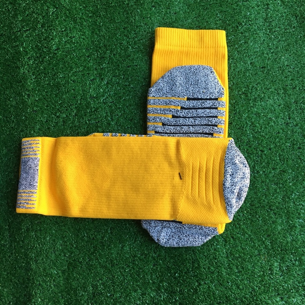 LAST PAIR!! NEW NIKE GRIP CREW FOOTBALL SOCKS - Picture 2 of 7